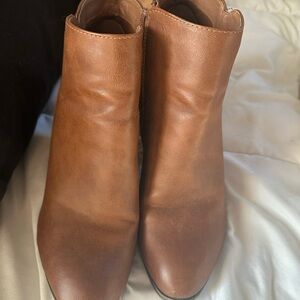 Chic Tan Ankle Booties